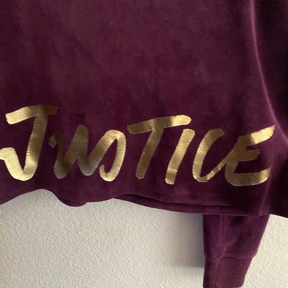 💥Justice Velvet Cropped Hoodie Purple 18/20 - Picture 3 of 7